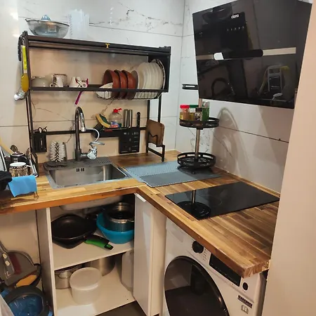 Urban Nest 10 *