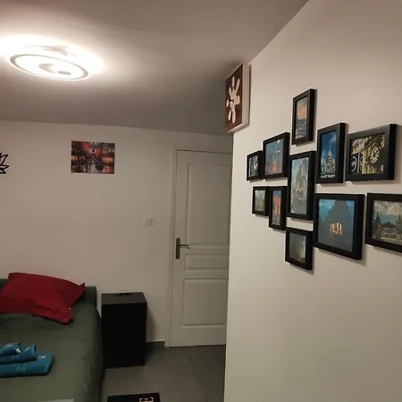 Urban Nest 10 * Paryż