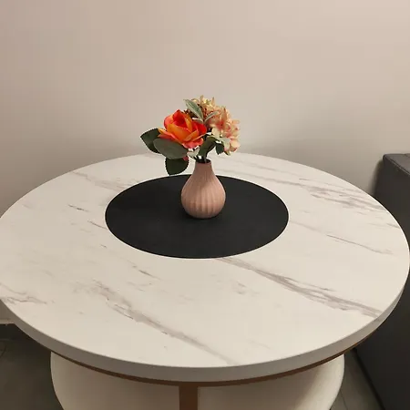 Urban Nest 10 Apartment Paris